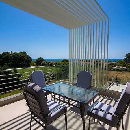 بريفيزا Io Luxury Pool & Hot Tub Suites المظهر الخارجي الصورة